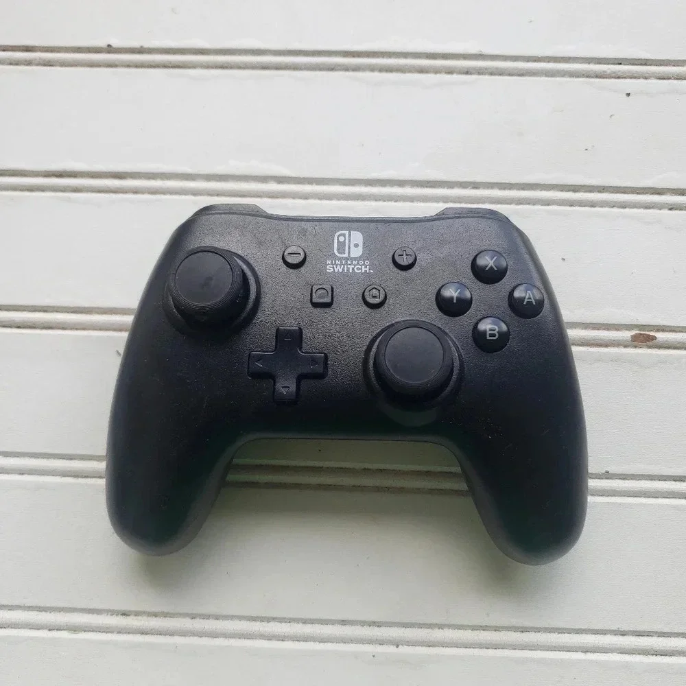 Power A Wired Controller for Nintendo Switch Matte Black Power No Cord Untested